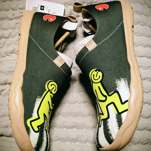 UIN "Abbey Road" Canvas Shoes, Size 9, NWT. - Picture 2 of 7